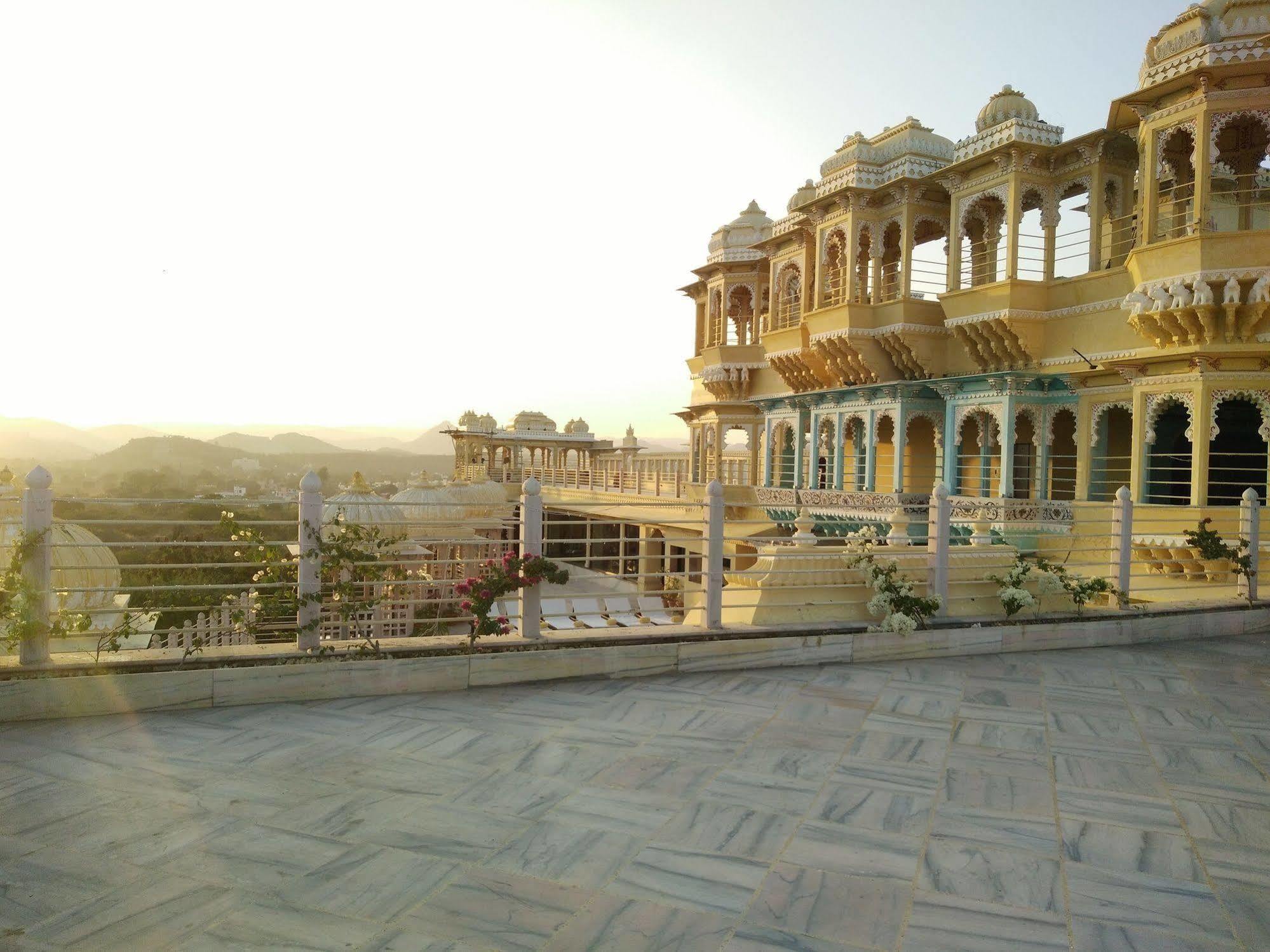 Chunda Palace Удайпур Экстерьер фото